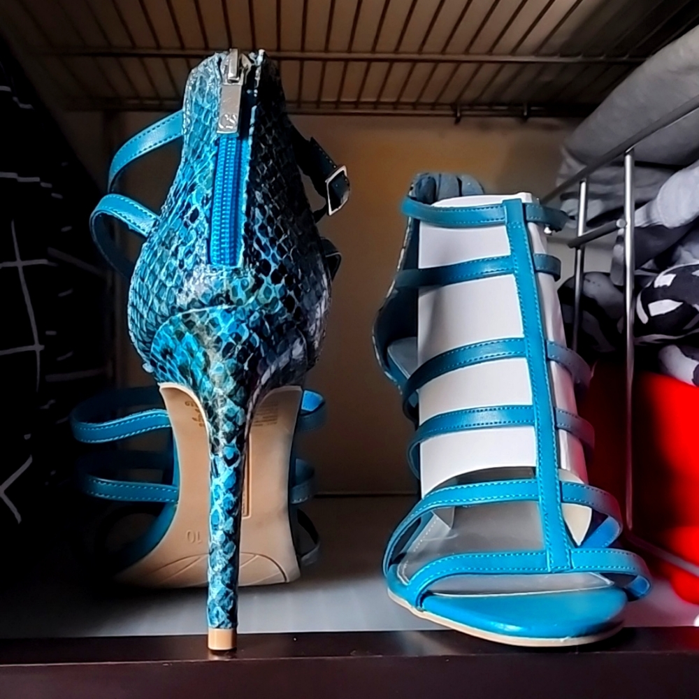 Christian Siriano for Payless, size 10, Teal